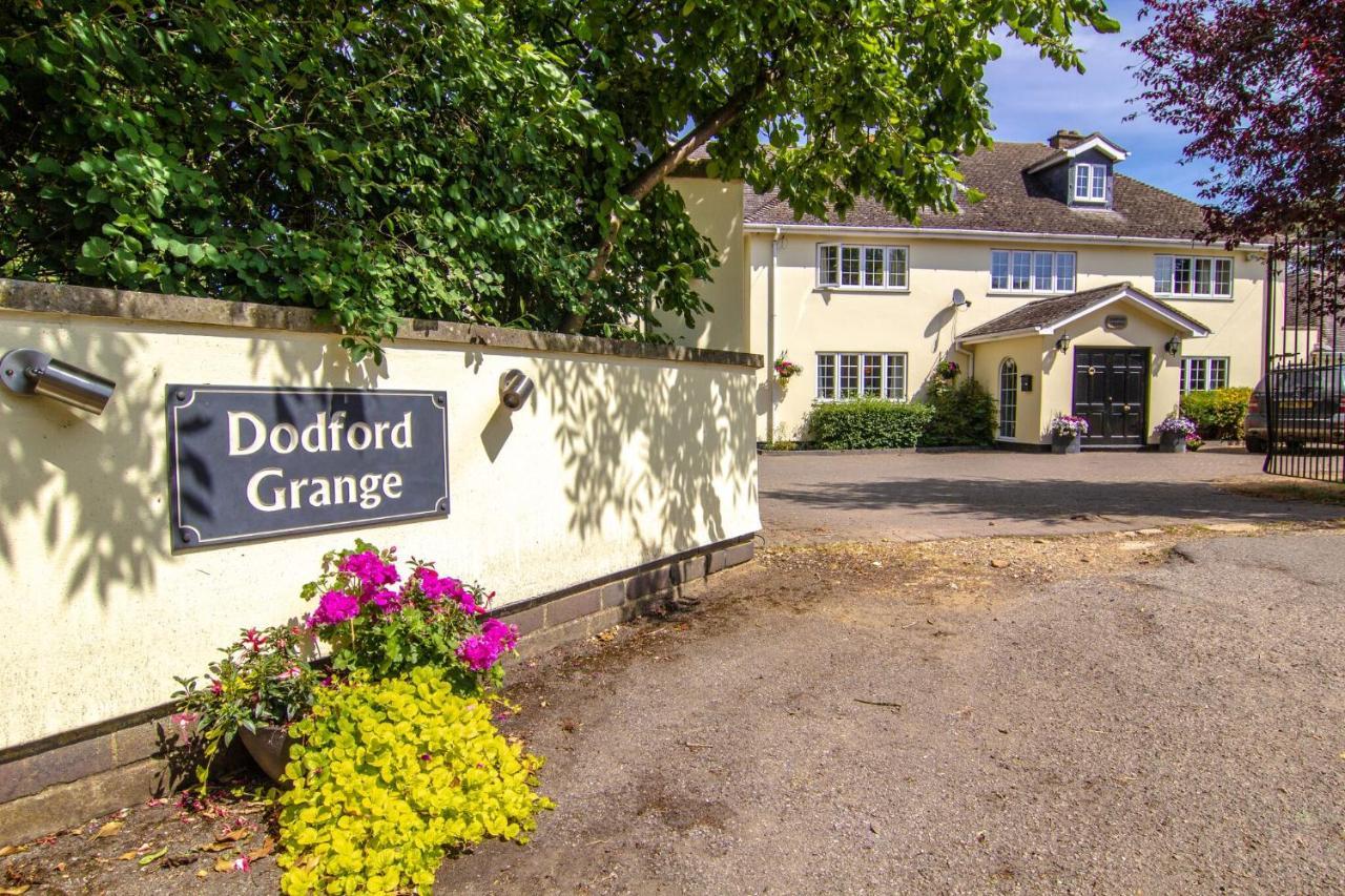 Dodford Grange Bed & Breakfast ดาเวนทรี ภายนอก รูปภาพ